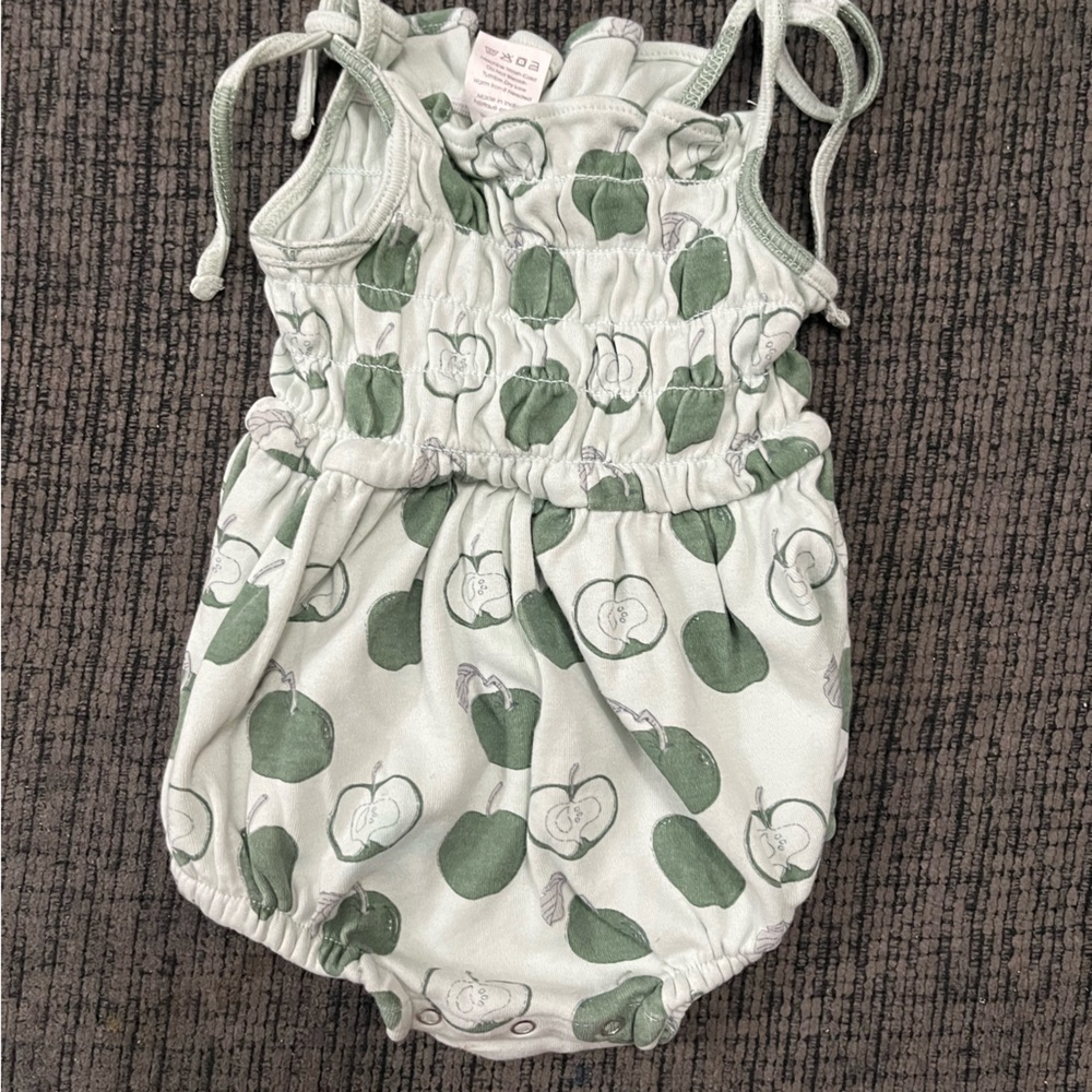 Kate Quinn Smocked Bubble